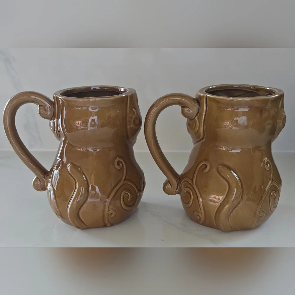 Boston Warehouse Trading Company 3D Dog Stoneware Mugs 16 Oz‎ Set Of Two